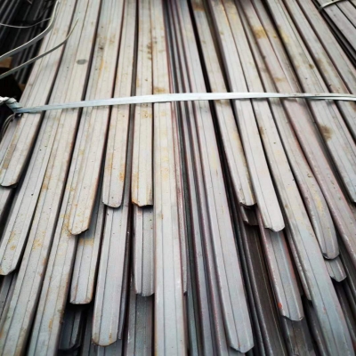 客戶定制撬棍專(zhuān)用鋼 45#扁鋼發(fā)貨